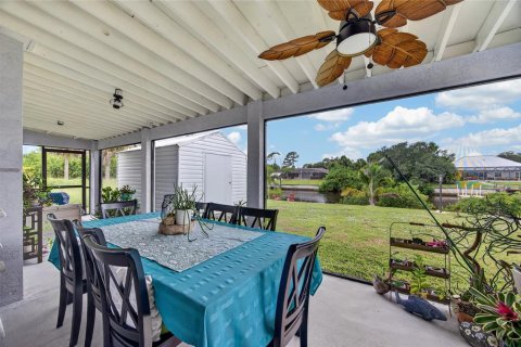 House in Port Charlotte, Florida 2 bedrooms, 95.13 sq.m. № 2284927 - photo 4