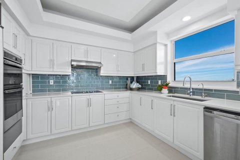 Copropriété à vendre à Longboat Key, Floride: 3 chambres, 209.03 m2 № 1720795 - photo 16
