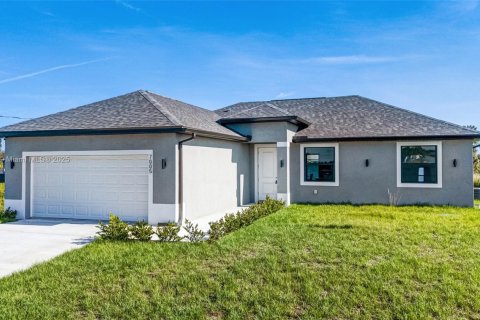 House in LaBelle, Florida 4 bedrooms, 150.13 sq.m. № 1749925 - photo 3