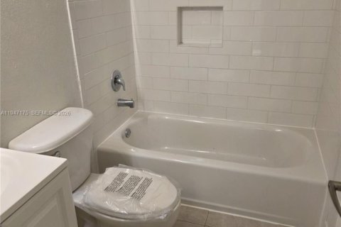 Touwnhouse à louer à Cooper City, Floride: 3 chambres, 125.42 m2 № 2003296 - photo 4