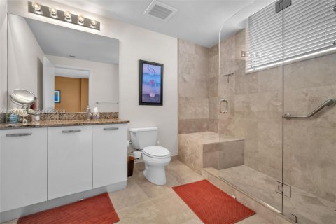 Copropriété à vendre à Pompano Beach, Floride: 3 chambres, 241.45 m2 № 2253558 - photo 9