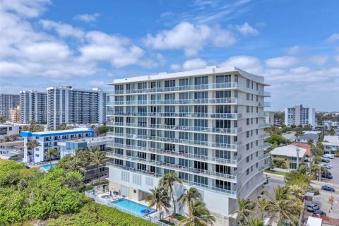 Condo à Pompano Beach, Floride, 3 chambres  № 2253558