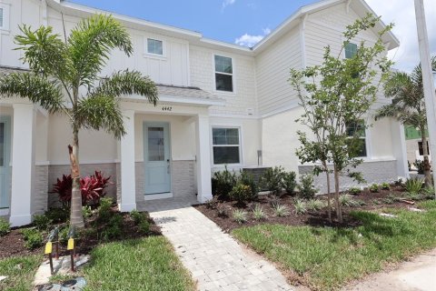 Townhouse in Bradenton, Florida 3 bedrooms, 158.12 sq.m. № 2101707