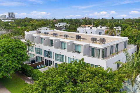 Touwnhouse à vendre à Fort Lauderdale, Floride: 3 chambres, 264.77 m2 № 2393226 - photo 27