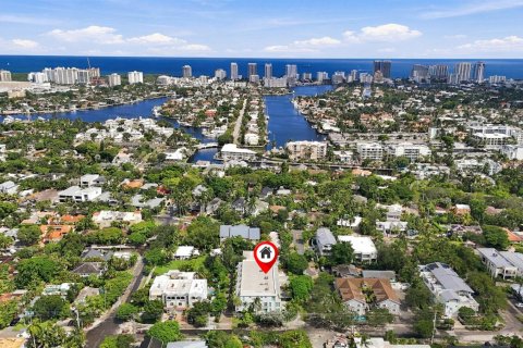 Touwnhouse à vendre à Fort Lauderdale, Floride: 3 chambres, 264.77 m2 № 2393226 - photo 30
