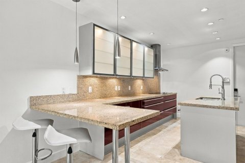 Touwnhouse à vendre à Fort Lauderdale, Floride: 3 chambres, 264.77 m2 № 2393226 - photo 8