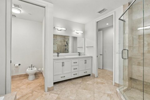 Touwnhouse à vendre à Fort Lauderdale, Floride: 3 chambres, 264.77 m2 № 2393226 - photo 15