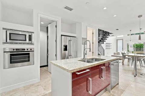 Touwnhouse à vendre à Fort Lauderdale, Floride: 3 chambres, 264.77 m2 № 2393226 - photo 9
