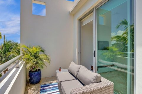 Touwnhouse à vendre à Fort Lauderdale, Floride: 3 chambres, 264.77 m2 № 2393226 - photo 20
