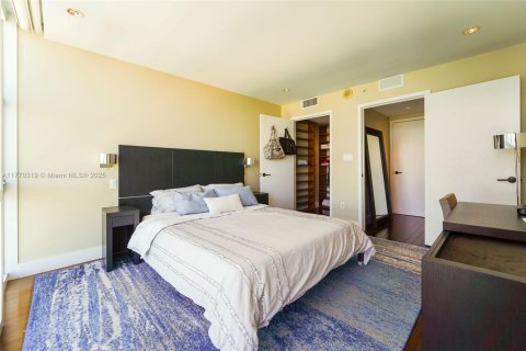 Condo in Miami Beach, Florida, 1 bedroom  № 2033784 - photo 8