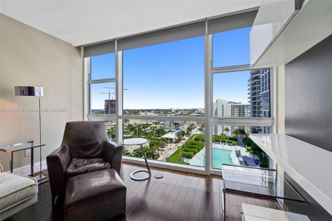 Condo in Miami Beach, Florida, 1 bedroom  № 2033784 - photo 17