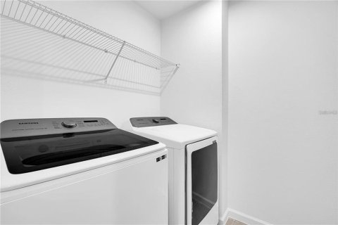 Townhouse in Kissimmee, Florida 3 bedrooms, 135.64 sq.m. № 2212504 - photo 16