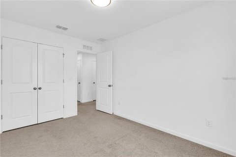 Townhouse in Kissimmee, Florida 3 bedrooms, 135.64 sq.m. № 2212504 - photo 17