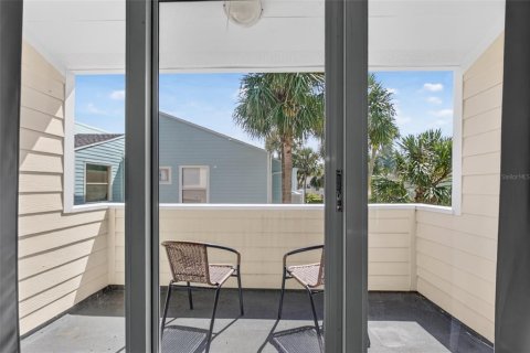 Condo in Saint Augustine, Florida, 2 bedrooms № 2393922 - photo 11