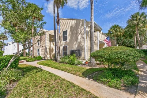 Condo in Saint Augustine, Florida, 2 bedrooms № 2393922 - photo 2