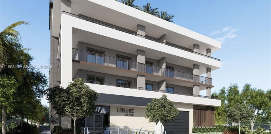 Коммерческая недвижимость в Холливуд, Флорида № 2034142