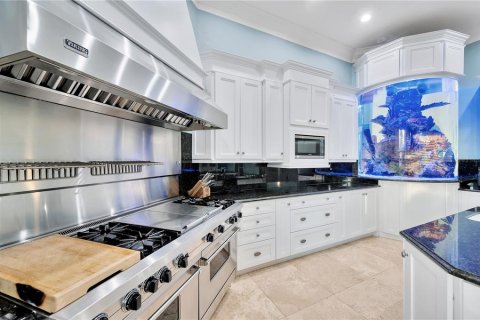 House in Thonotosassa, Florida 10 bedrooms, 895.02 sq.m. № 1534070 - photo 23