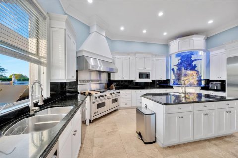 House in Thonotosassa, Florida 10 bedrooms, 895.02 sq.m. № 1534070 - photo 21