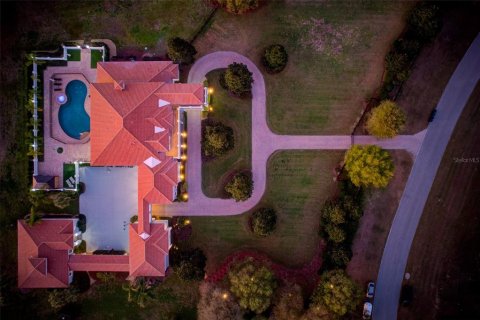 House in Thonotosassa, Florida 10 bedrooms, 895.02 sq.m. № 1534070 - photo 8