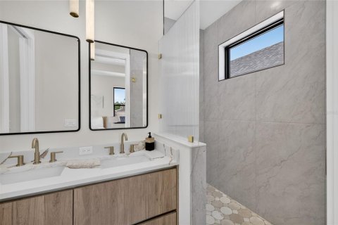 Villa ou maison à vendre à Tampa, Floride: 4 chambres, 201.04 m2 № 2427619 - photo 22