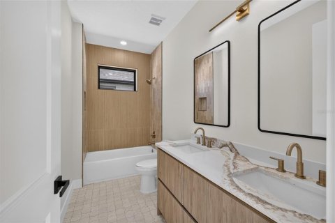 Villa ou maison à vendre à Tampa, Floride: 4 chambres, 201.04 m2 № 2427619 - photo 27