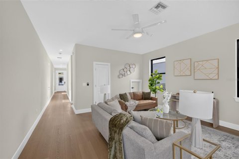 Villa ou maison à vendre à Tampa, Floride: 4 chambres, 201.04 m2 № 2427619 - photo 11