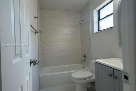 Adosado en alquiler en Plantation, Florida, 3 dormitorios, 201.6 m2 № 2017724 - foto 29