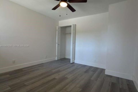 Adosado en alquiler en Plantation, Florida, 3 dormitorios, 201.6 m2 № 2017724 - foto 11