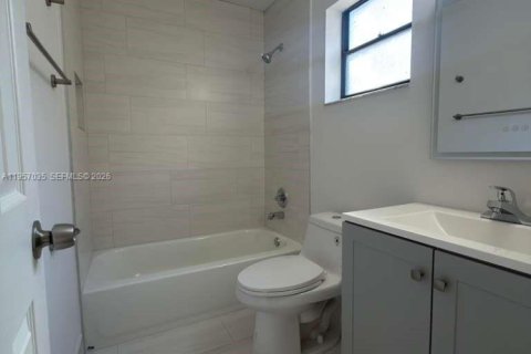 Adosado en alquiler en Plantation, Florida, 3 dormitorios, 201.6 m2 № 2017724 - foto 27