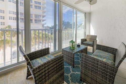 Condominio en alquiler en Sarasota, Florida, 2 dormitorios, 108.51 m2 № 2118245 - foto 13