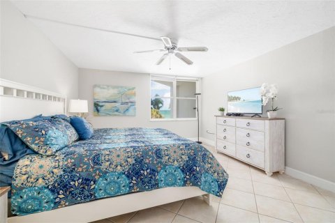 Condominio en alquiler en Sarasota, Florida, 2 dormitorios, 108.51 m2 № 2118245 - foto 19