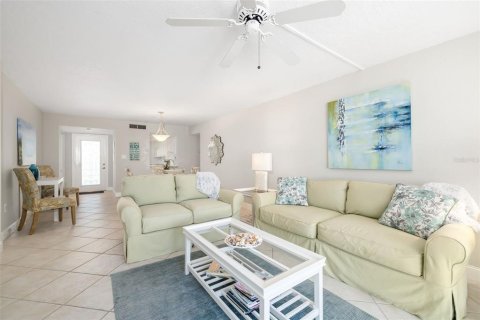 Condominio en alquiler en Sarasota, Florida, 2 dormitorios, 108.51 m2 № 2118245 - foto 12