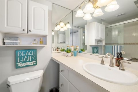 Condominio en alquiler en Sarasota, Florida, 2 dormitorios, 108.51 m2 № 2118245 - foto 21