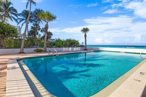 Condominio en alquiler en Sarasota, Florida, 2 dormitorios, 108.51 m2 № 2118245 - foto 29
