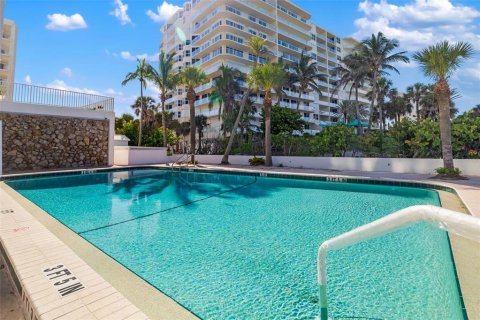 Condominio en alquiler en Sarasota, Florida, 2 dormitorios, 108.51 m2 № 2118245 - foto 30