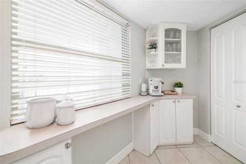 Condominio en alquiler en Sarasota, Florida, 2 dormitorios, 108.51 m2 № 2118245 - foto 7