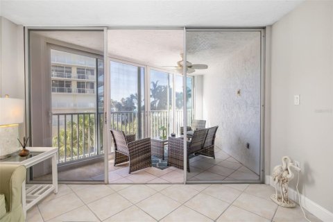 Condominio en alquiler en Sarasota, Florida, 2 dormitorios, 108.51 m2 № 2118245 - foto 15