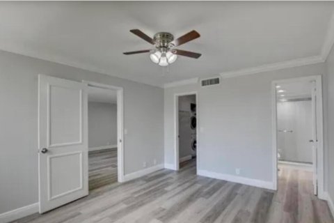 Купить кондоминиум в Лейк-Уорт, Флорида 3 комнаты, 97.27м2, № 2241211 - фото 14