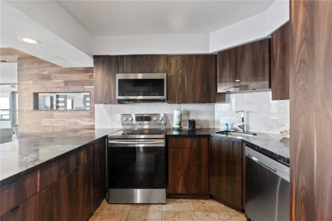 Condo in Miami Beach, Florida, 2 bedrooms  № 1480488 - photo 18