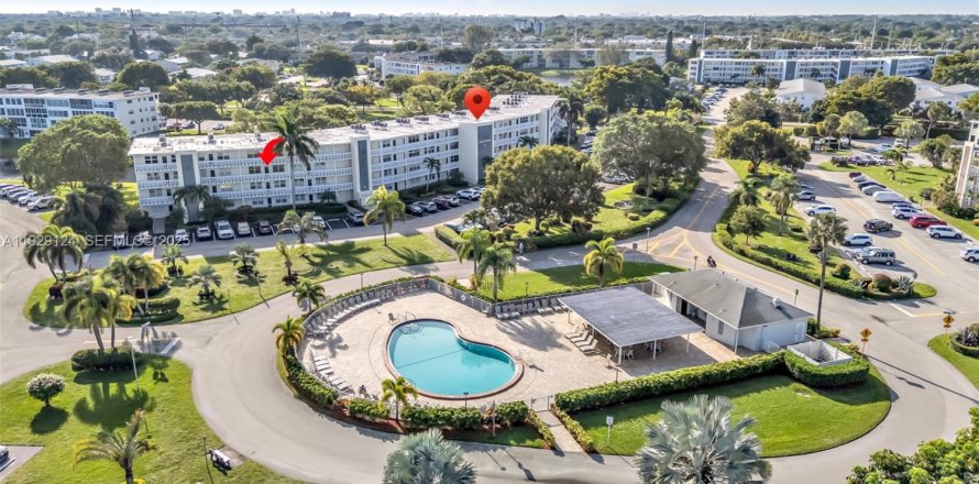 Condominio en Deerfield Beach, Florida, 2 dormitorios № 1989081