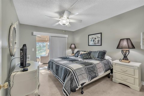 Condominio en venta en Deerfield Beach, Florida, 2 dormitorios, 92.9 m2 № 1989081 - foto 20