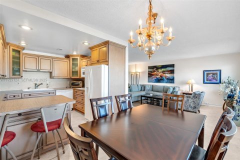Condominio en venta en Deerfield Beach, Florida, 2 dormitorios, 92.9 m2 № 1989081 - foto 11