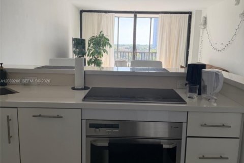 Condo in Aventura, Florida, 1 bedroom  № 2178858 - photo 3