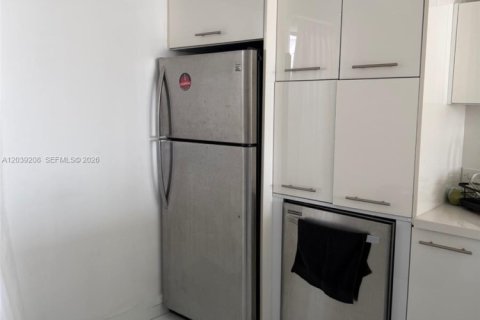 Condo in Aventura, Florida, 1 bedroom  № 2178858 - photo 2