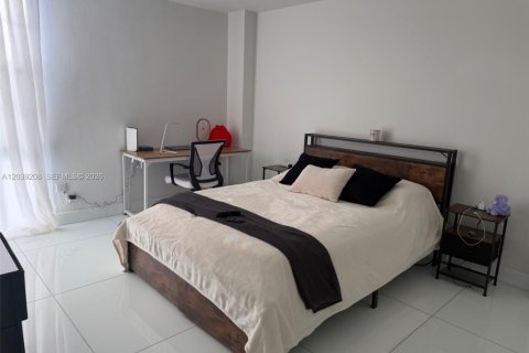 Condo in Aventura, Florida, 1 bedroom  № 2178858 - photo 5