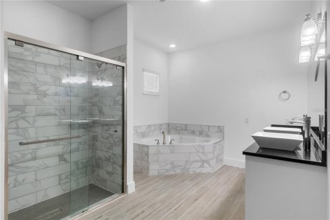 Villa ou maison à vendre à Apopka, Floride: 4 chambres, 249.54 m2 № 1774806 - photo 8
