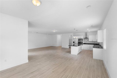 Villa ou maison à vendre à Apopka, Floride: 4 chambres, 249.54 m2 № 1774806 - photo 13