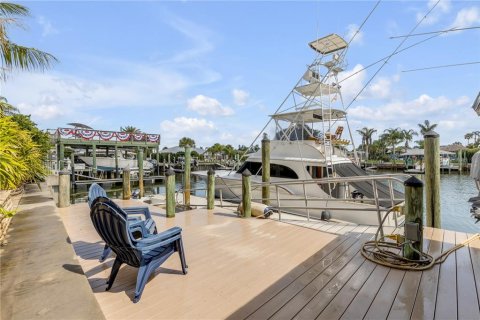 Casa en venta en New Smyrna Beach, Florida, 3 dormitorios, 238.76 m2 № 2215801 - foto 4