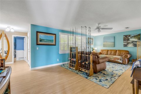 Casa en venta en New Smyrna Beach, Florida, 3 dormitorios, 238.76 m2 № 2215801 - foto 15