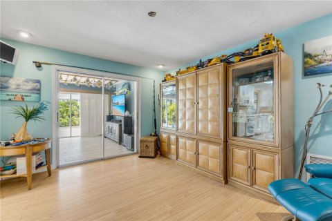 Casa en venta en New Smyrna Beach, Florida, 3 dormitorios, 238.76 m2 № 2215801 - foto 16